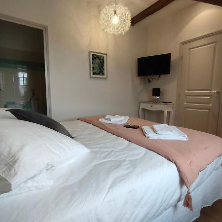 Auberge Des Colettes Coutansouze Экстерьер фото