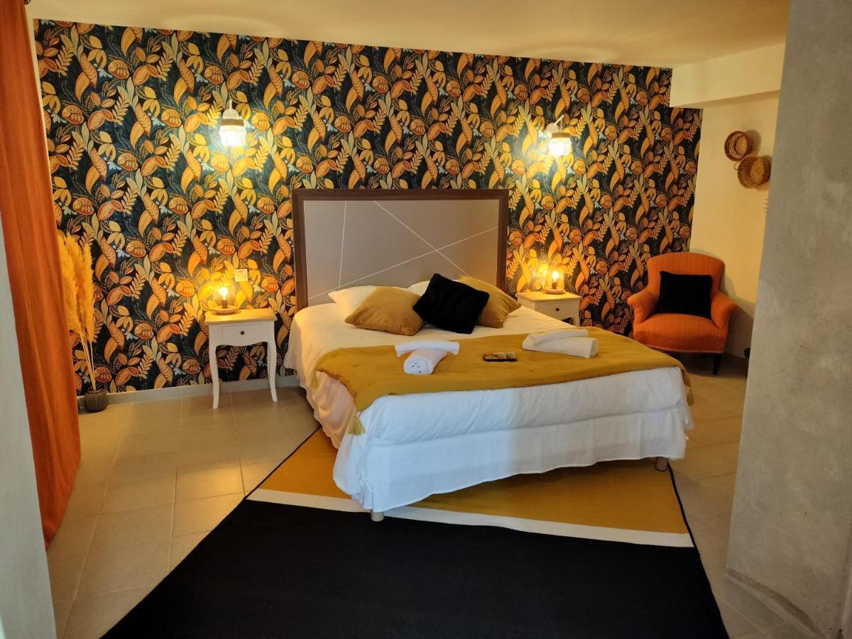 Auberge Des Colettes Coutansouze Экстерьер фото