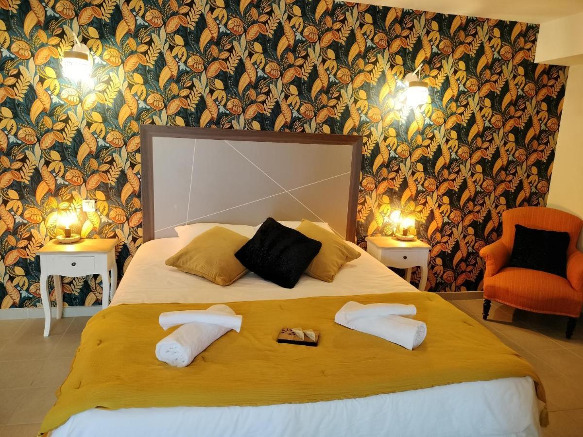 Auberge Des Colettes Coutansouze Экстерьер фото